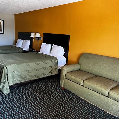 Express Inn & Suites Trion Extérieur photo