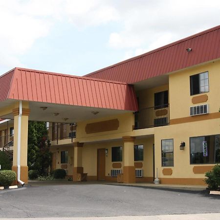 Express Inn & Suites Trion Extérieur photo